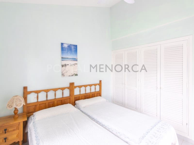 2 quarto Apartamento para venda em Cala'n Bosch com piscina - 330 000 € (Ref: 9402008)