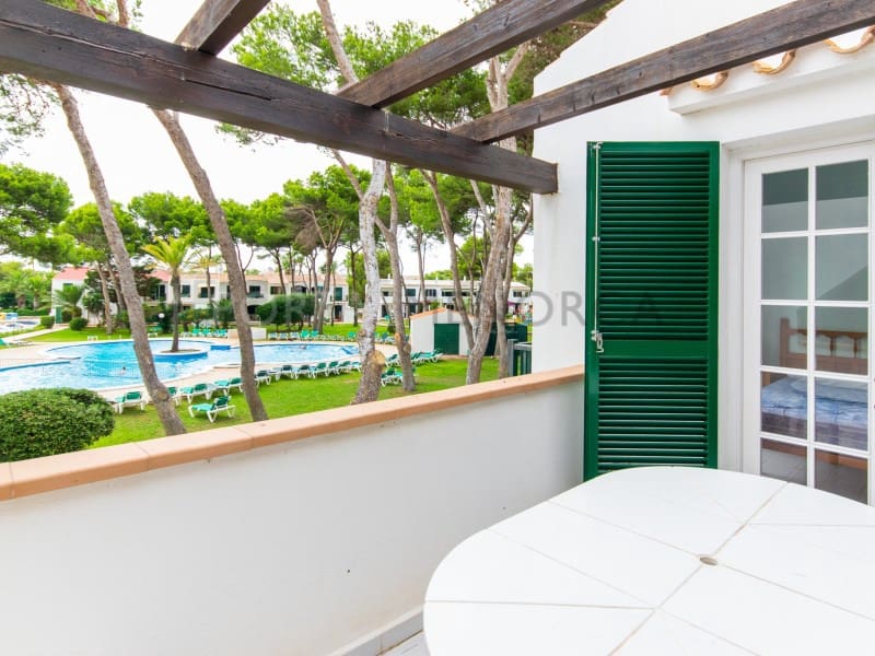 2 quarto Apartamento para venda em Cala'n Bosch com piscina - 330 000 € (Ref: 9402008)