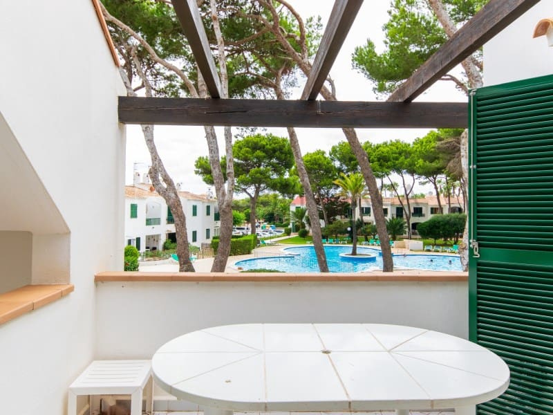 2 quarto Apartamento para venda em Cala'n Bosch com piscina - 330 000 € (Ref: 9402008)
