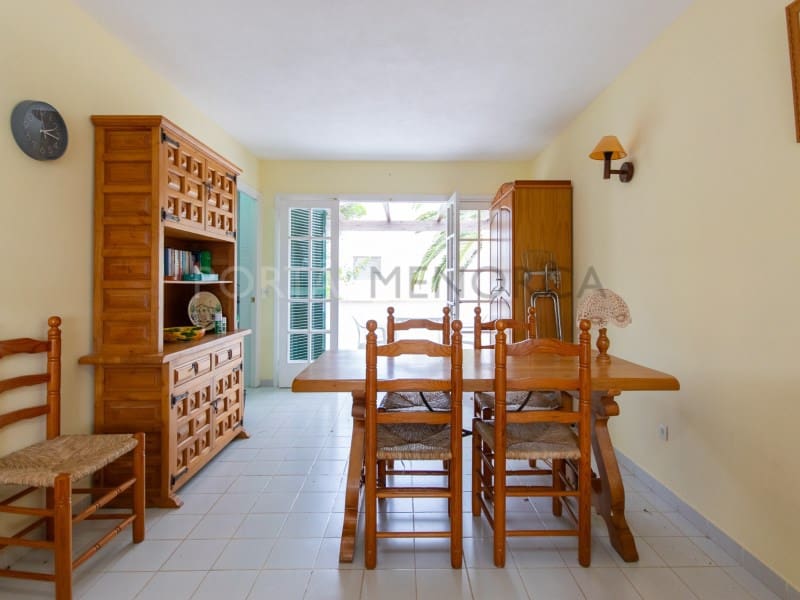 2 quarto Apartamento para venda em Cala'n Bosch com piscina - 330 000 € (Ref: 9402008)