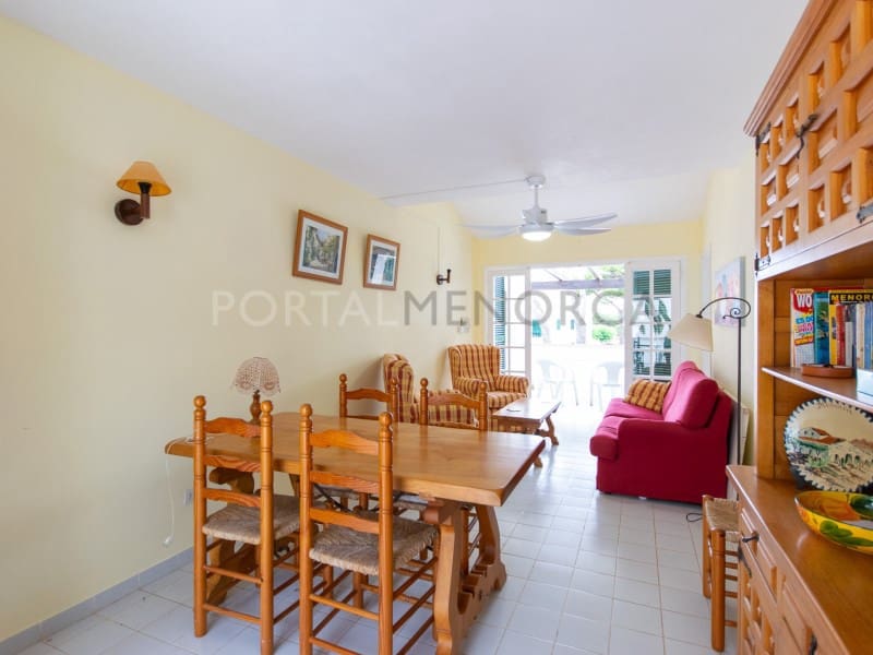 2 quarto Apartamento para venda em Cala'n Bosch com piscina - 330 000 € (Ref: 9402008)