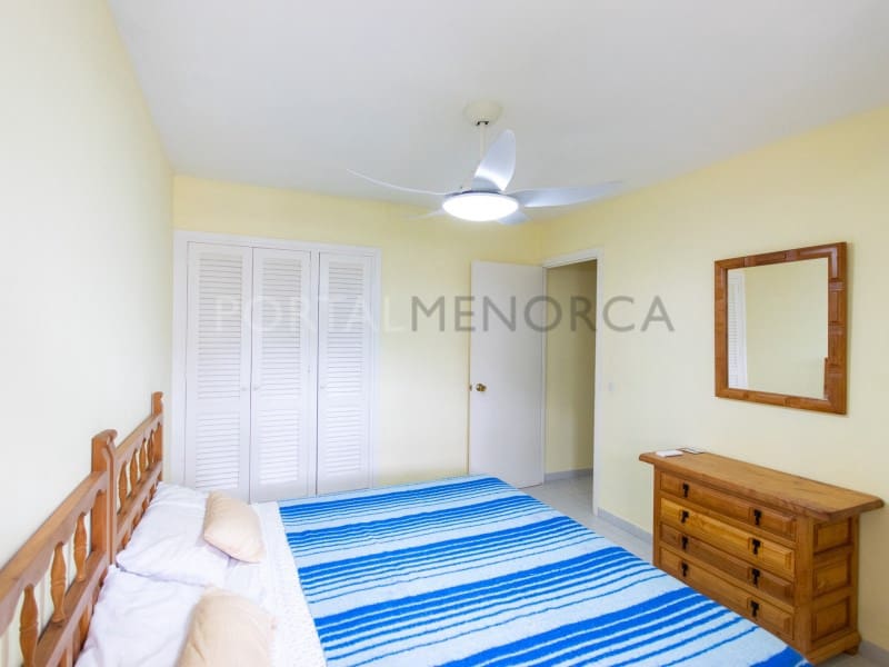 2 quarto Apartamento para venda em Cala'n Bosch com piscina - 330 000 € (Ref: 9402008)