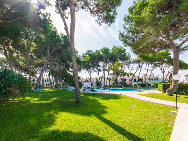 2 quarto Apartamento para venda em Cala'n Bosch com piscina - 330 000 € (Ref: 9402008)