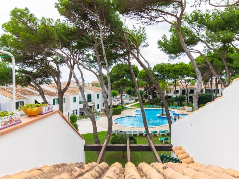 2 quarto Apartamento para venda em Cala'n Bosch com piscina - 330 000 € (Ref: 9402008)