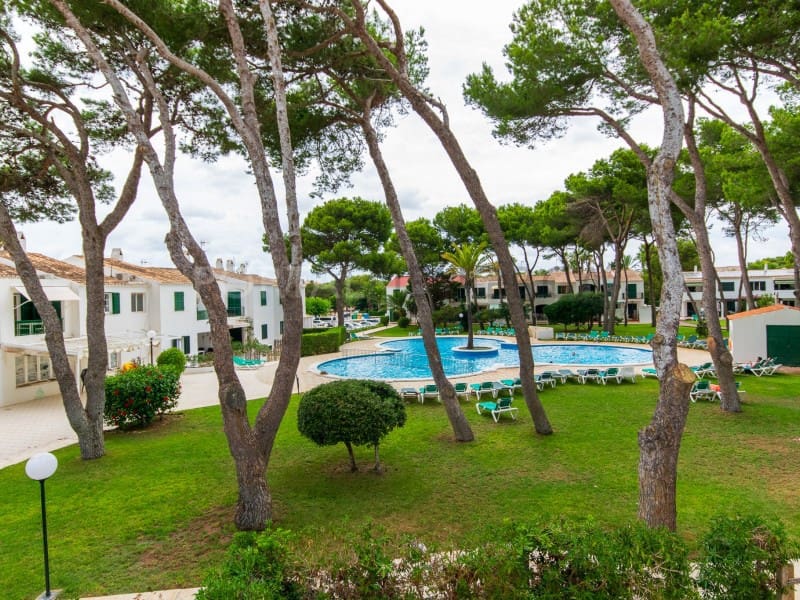 2 quarto Apartamento para venda em Cala'n Bosch com piscina - 330 000 € (Ref: 9402008)