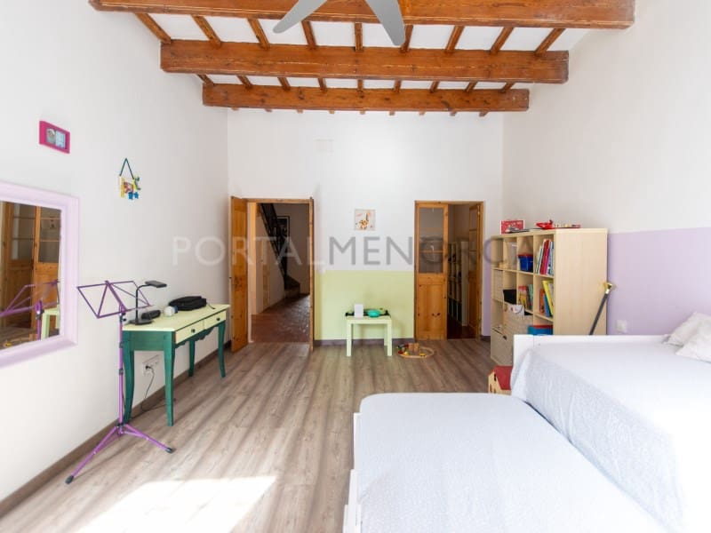 4 sovrum Villa till salu i Mahon / Mao - 585 000 € (Ref: 9402010)