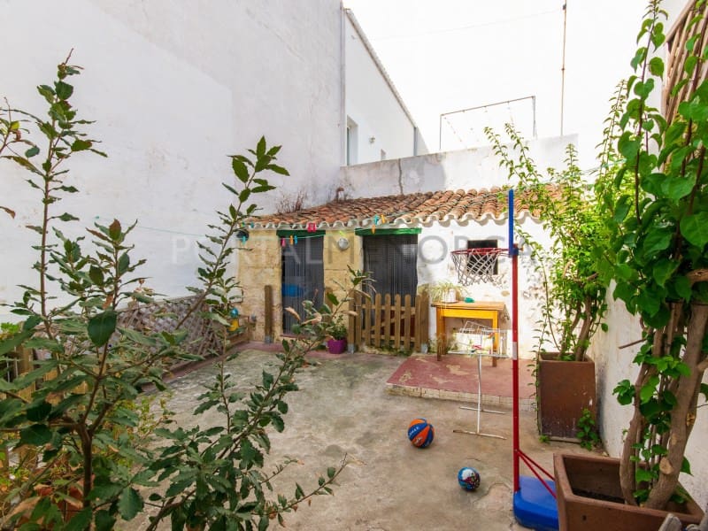 4 sovrum Villa till salu i Mahon / Mao - 585 000 € (Ref: 9402010)