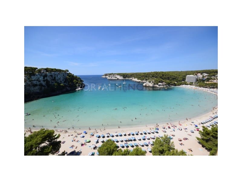 3 soveværelse Lejlighed til salg i Cala Galdana med swimmingpool - € 320.000 (Ref: 9402012)