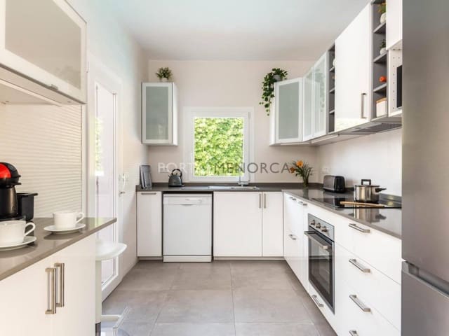 4 Zimmer Villa zu verkaufen in Punta Grossa, Es Mercadal - 1.150.000 € (Ref: 9402015)