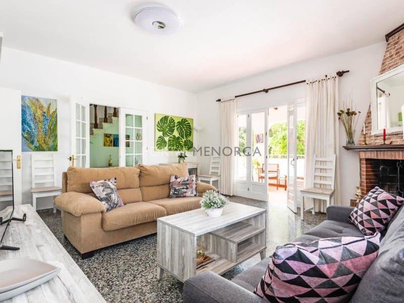 4 bedroom Villa for sale in Punta Grossa - € 1,150,000 (Ref: 9402015)