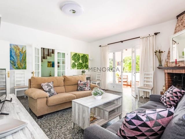 4 Zimmer Villa zu verkaufen in Punta Grossa, Es Mercadal - 1.150.000 € (Ref: 9402015)