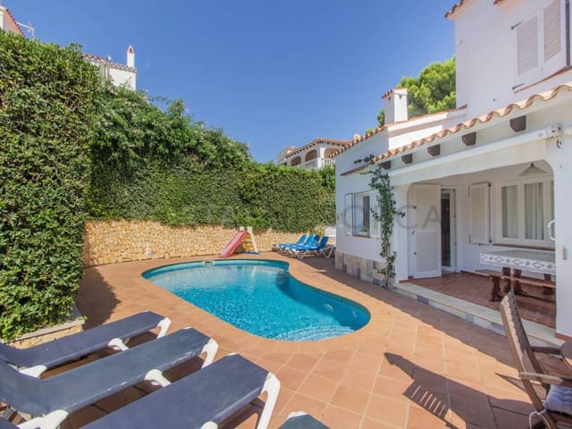 Chalet de 4 habitaciones en Arenal d'en Castell, Es Mercadal en venta - 990.000 € (Ref: 9402015)