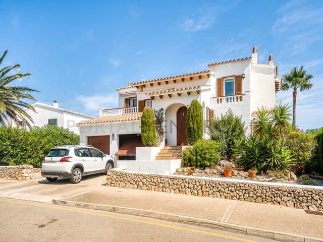 3 quarto Moradia para venda em Port d'Addaia, Es Mercadal com piscina garagem - 890 000 € (Ref: 9402021)