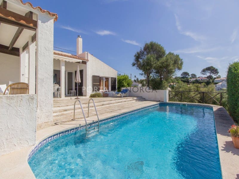 4 quarto Moradia para venda em San Luis / Sant Lluis com piscina garagem - 685 000 € (Ref: 9402023)