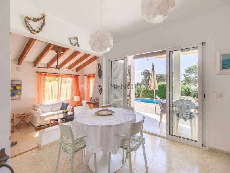 4 quarto Moradia para venda em San Luis / Sant Lluis com piscina garagem - 685 000 € (Ref: 9402023)