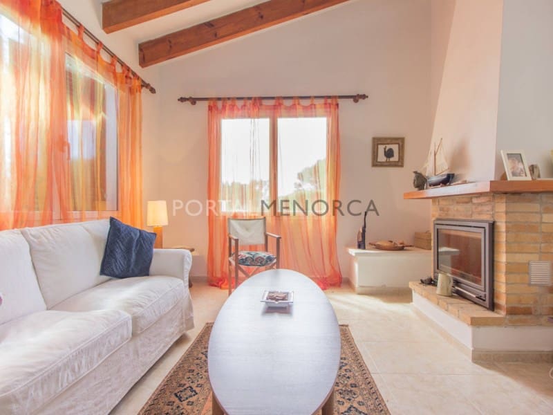 4 quarto Moradia para venda em San Luis / Sant Lluis com piscina garagem - 685 000 € (Ref: 9402023)