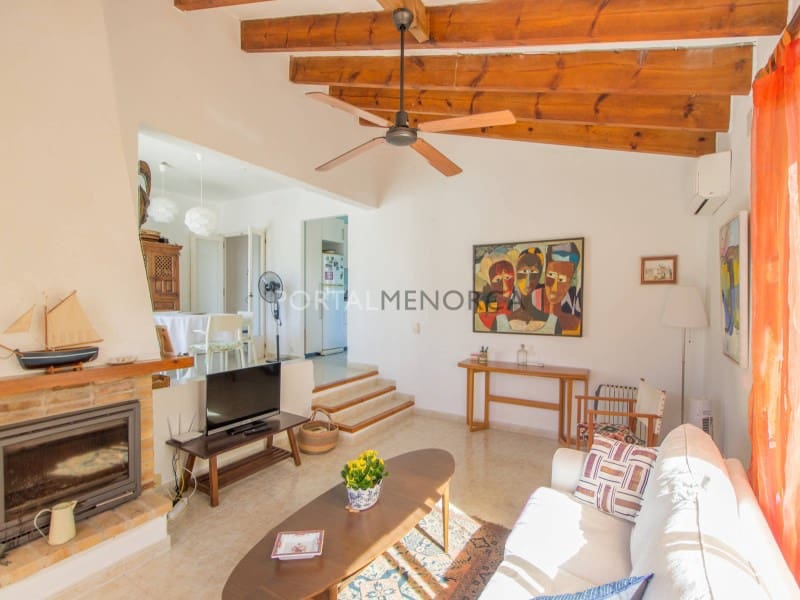 4 quarto Moradia para venda em San Luis / Sant Lluis com piscina garagem - 685 000 € (Ref: 9402023)