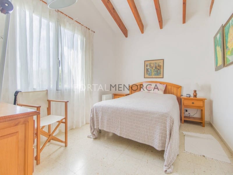 4 quarto Moradia para venda em San Luis / Sant Lluis com piscina garagem - 685 000 € (Ref: 9402023)