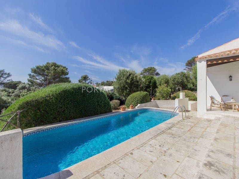 4 quarto Moradia para venda em San Luis / Sant Lluis com piscina garagem - 685 000 € (Ref: 9402023)