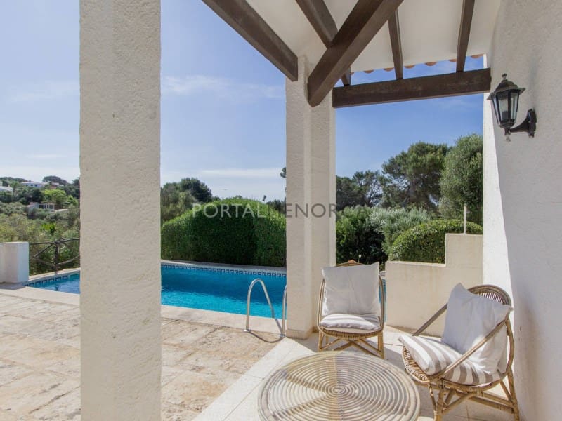 4 quarto Moradia para venda em San Luis / Sant Lluis com piscina garagem - 685 000 € (Ref: 9402023)