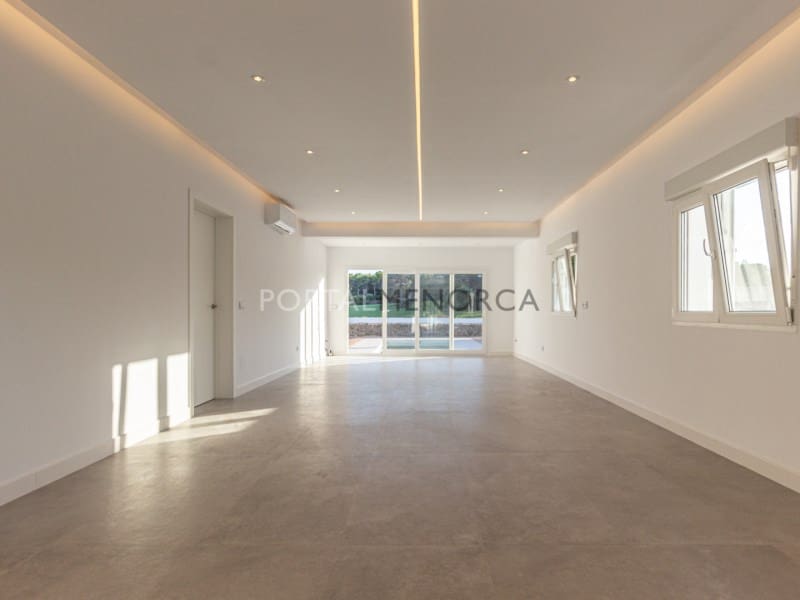 3 bedroom Villa for sale in Es Mercadal with pool - € 695,000 (Ref: 9402026)