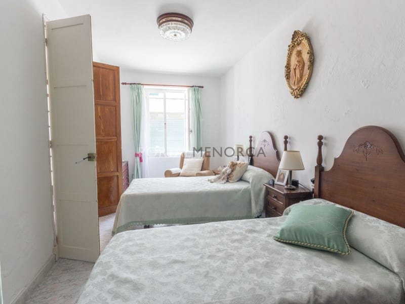 4 bedroom Villa for sale in Mahon / Mao - € 310,000 (Ref: 9402029)