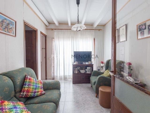 4 Zimmer Villa zu verkaufen in Mahón / Maó - 310.000 € (Ref: 9402029)