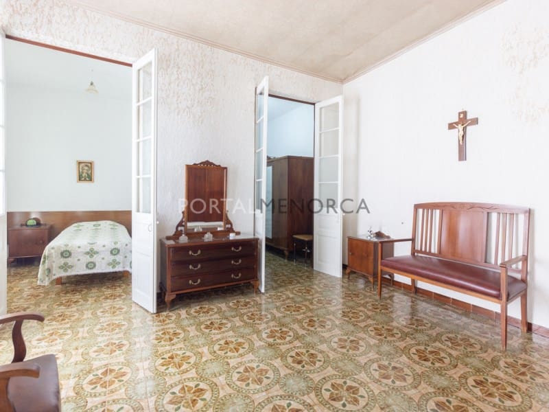 6 bedroom Villa for sale in Mahon / Mao with garage - € 480,000 (Ref: 9402031)