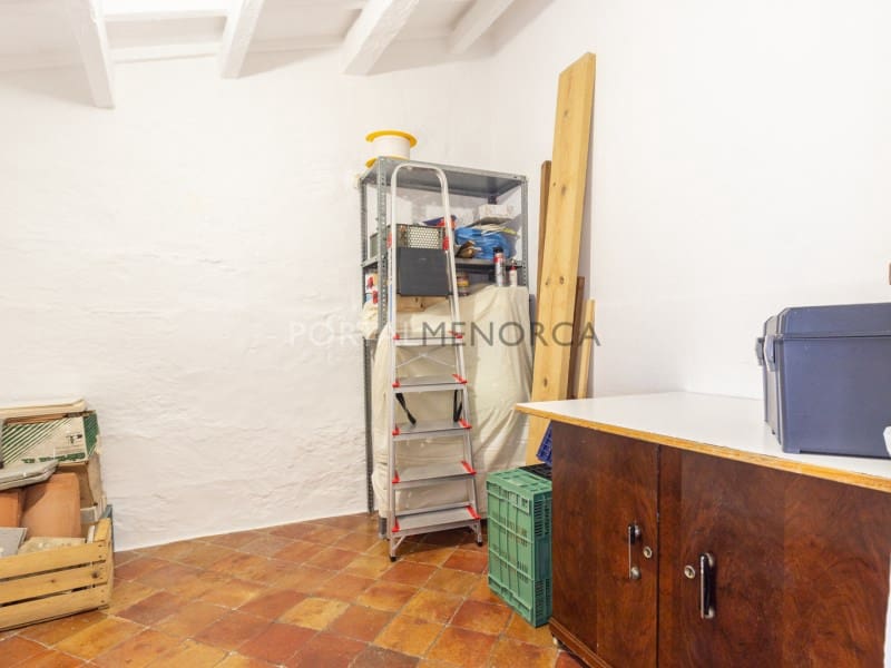 6 bedroom Villa for sale in Mahon / Mao with garage - € 480,000 (Ref: 9402031)