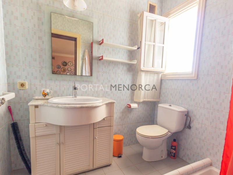 6 sypialnia Willa na sprzedaż w Es Castell z basenem garażem - 1 320 000 € (Ref: 9402033)