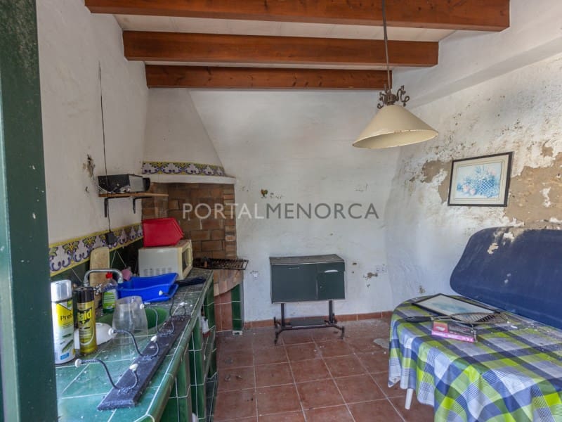 6 sypialnia Willa na sprzedaż w Es Castell z basenem garażem - 1 320 000 € (Ref: 9402033)