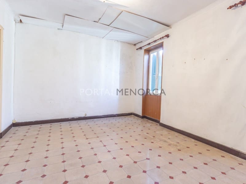 8 bedroom Villa for sale in Mahon / Mao - € 595,000 (Ref: 9402035)