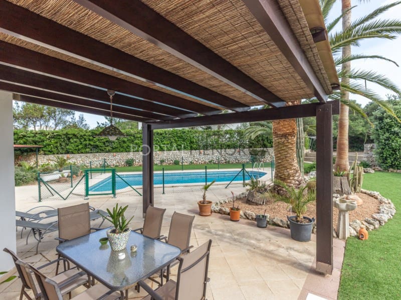 5 bedroom Villa for sale in Son Vilar with pool - € 695,000 (Ref: 9402037)