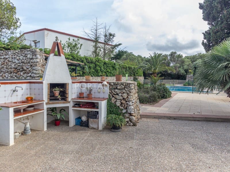 5 bedroom Villa for sale in Son Vilar with pool - € 695,000 (Ref: 9402037)