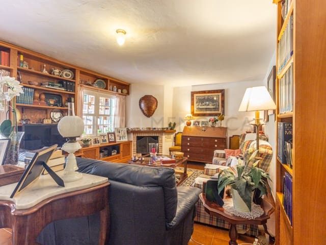 5 makuuhuone Huvila myytävänä paikassa Son Vilar, Es Castell mukana uima-altaan - 695 000 € (Ref: 9402037)