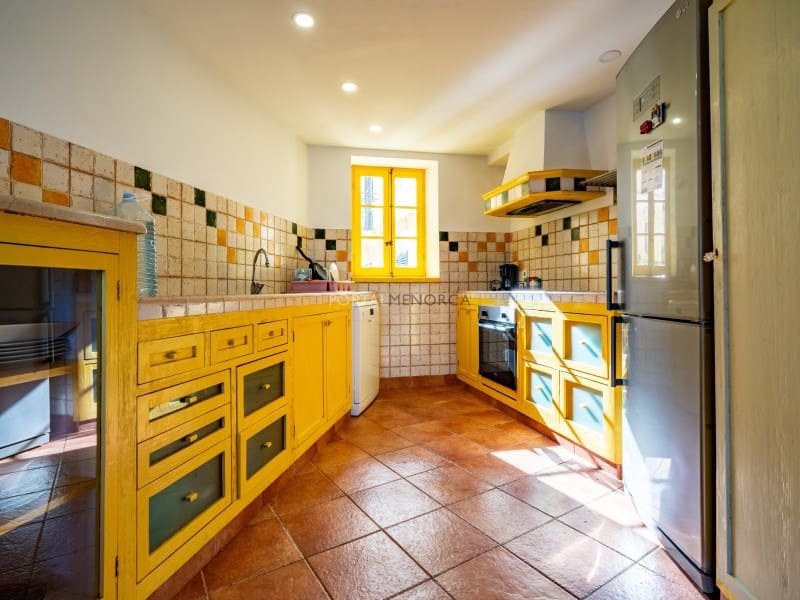 3 bedroom Apartment for sale in Mahon / Mao - € 570,000 (Ref: 9402047)