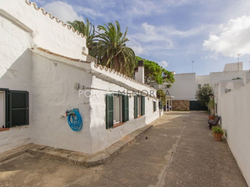 4 bedroom Villa for sale in San Luis / Sant Lluis with garage - € 590,000 (Ref: 9402055)
