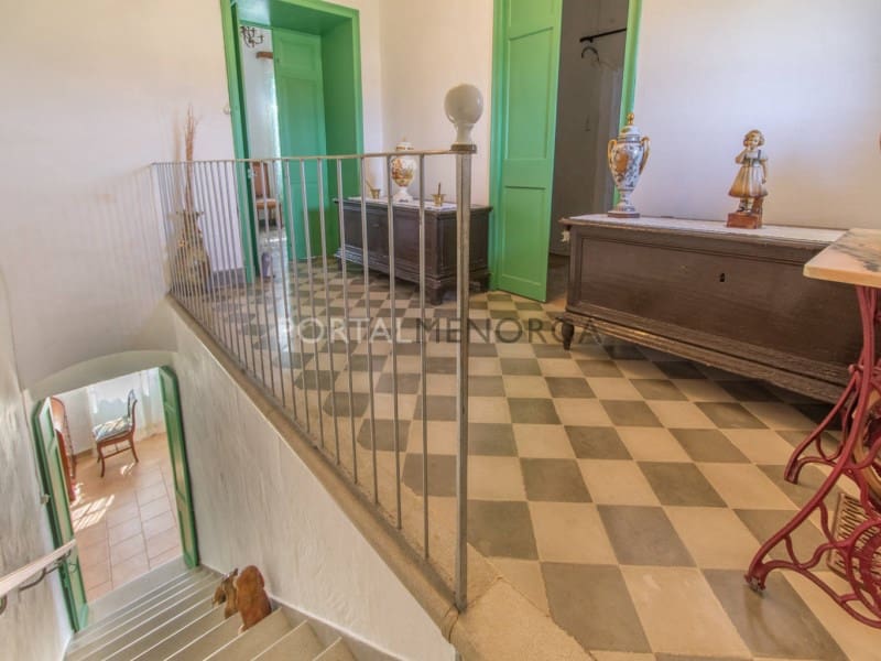 5 makuuhuone Maalaistalo myytävänä paikassa Es Castell - 1 950 000 € (Ref: 9402059)