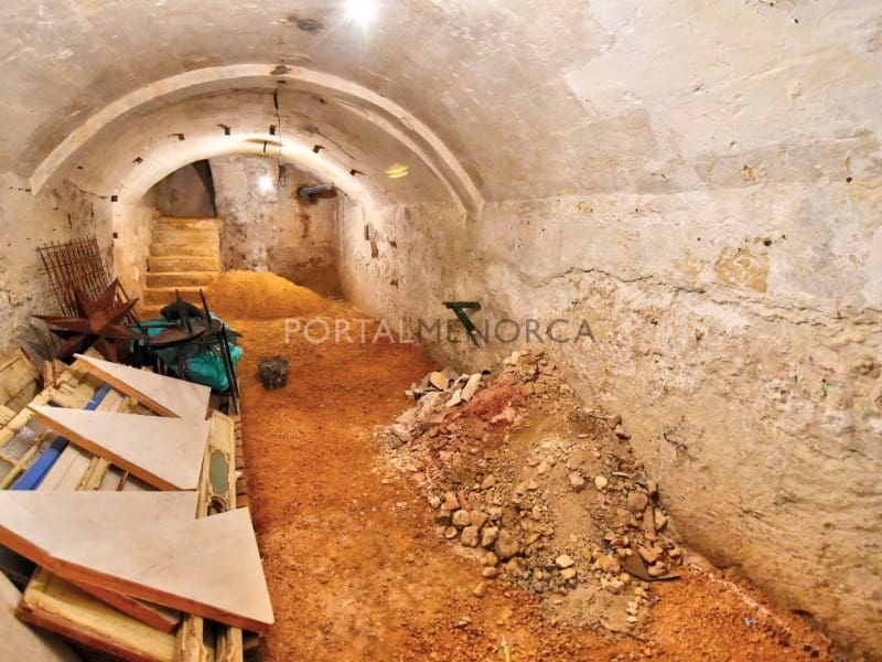 7 bedroom Villa for sale in Mahon / Mao - € 895,000 (Ref: 9402060)