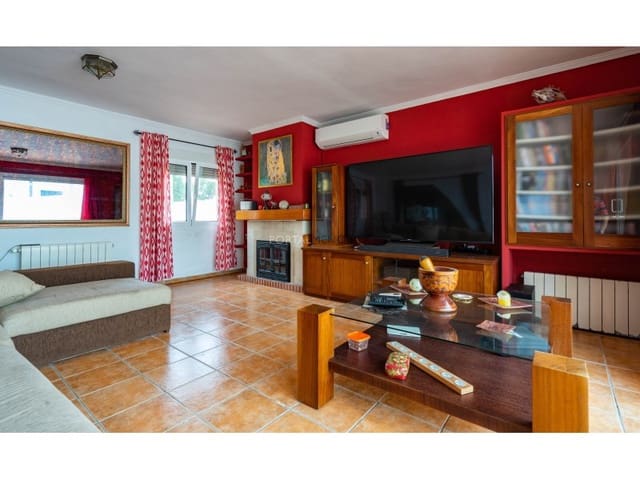 7 slaapkamer Finca/Landhuis te koop in Es Castell - € 850.000 (Ref: 9402061)