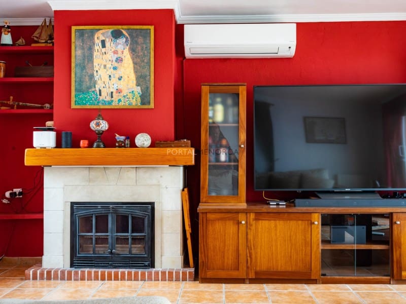 7 bedroom Finca/Country House for sale in Es Castell - € 850,000 (Ref: 9402061)