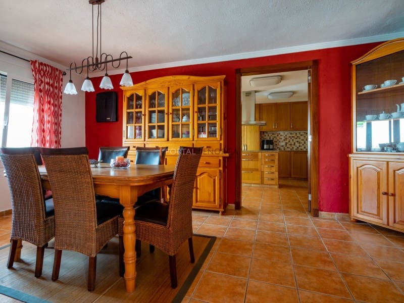 7 bedroom Finca/Country House for sale in Es Castell - € 850,000 (Ref: 9402061)