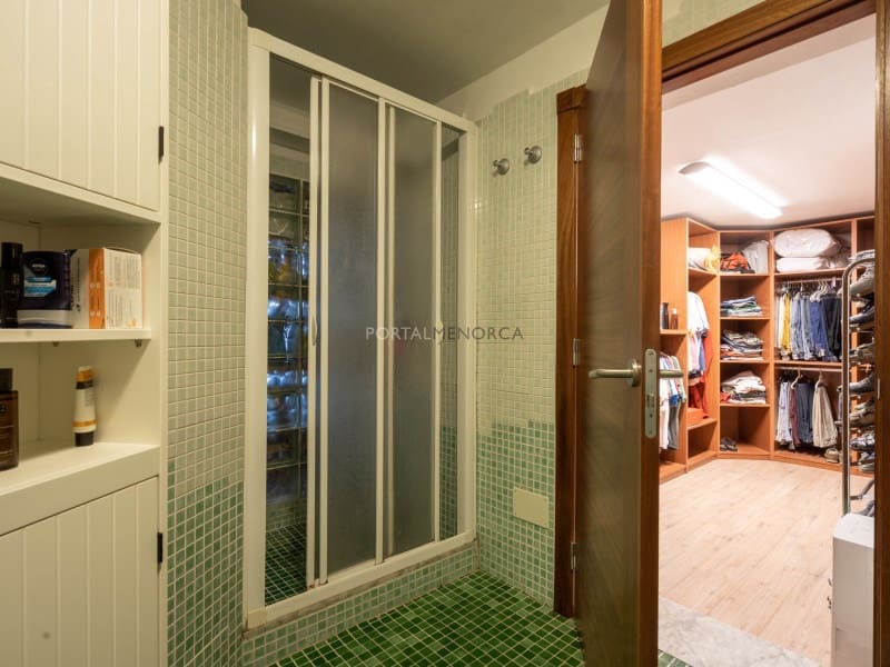 7 bedroom Finca/Country House for sale in Es Castell - € 850,000 (Ref: 9402061)