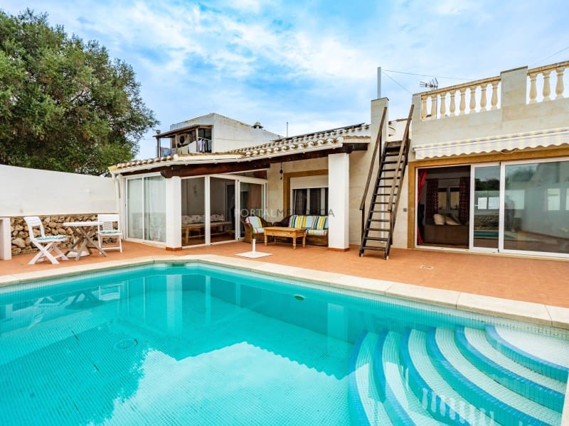 7 bedroom Finca/Country House for sale in Es Castell - € 850,000 (Ref: 9402061)