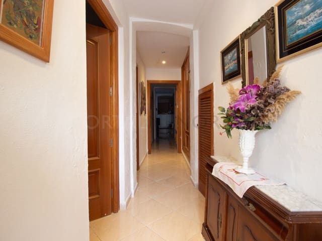 5 soveværelse Villa til salg i Mahón / Maó - € 400.000 (Ref: 9402062)