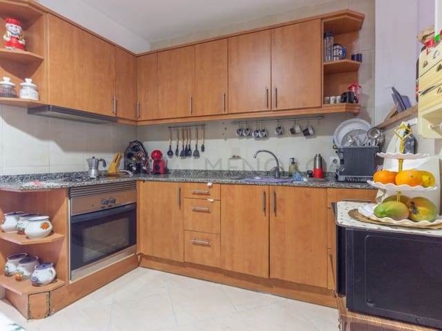 5 soveværelse Villa til salg i Mahón / Maó - € 400.000 (Ref: 9402062)