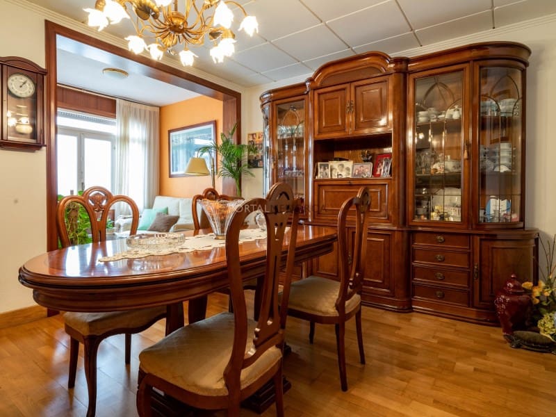 4 bedroom Villa for sale in Mahon / Mao - € 365,000 (Ref: 9402064)