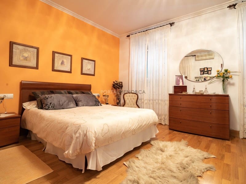 4 bedroom Villa for sale in Mahon / Mao - € 365,000 (Ref: 9402064)