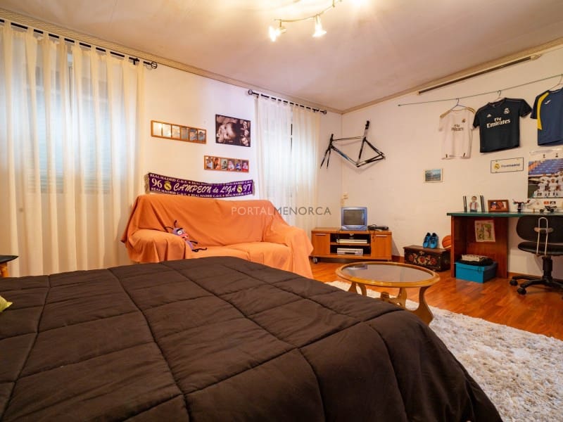 4 bedroom Villa for sale in Mahon / Mao - € 365,000 (Ref: 9402064)