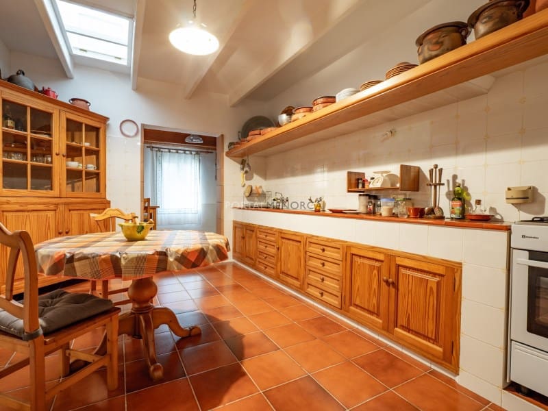 3 slaapkamer Finca/Landhuis te koop in Mahon / Mao - € 1.750.000 (Ref: 9402066)